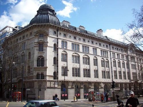 中央圣馬丁藝術(shù)與設(shè)計(jì)學(xué)院2 中央圣馬丁藝術(shù)與設(shè)計(jì)學(xué)院2