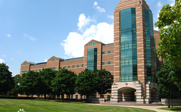 伊利諾伊大學(xué)厄巴納-香檳分校 伊利諾伊大學(xué)厄巴納-香檳分校