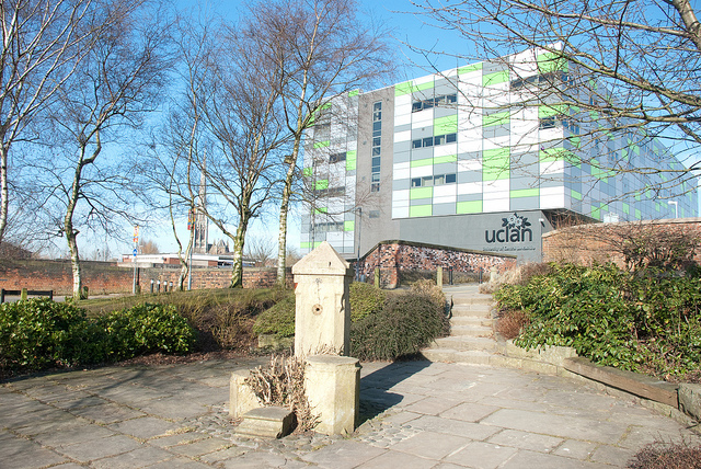 中央蘭開夏大學(xué)8