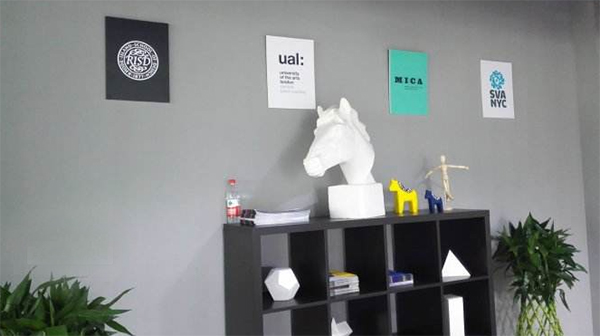 psone國際藝術(shù)留學(xué)教育公司辦公環(huán)境