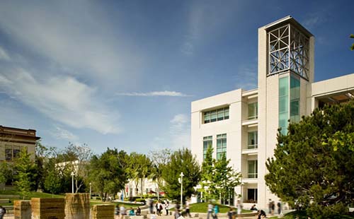 美國查普曼大學(xué) 美國查普曼大學(xué)