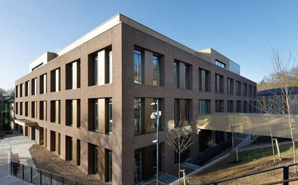 金斯頓大學(xué)校景2